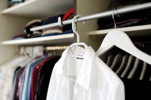 wardrobe-5961193_640-e1715228497204-300x200